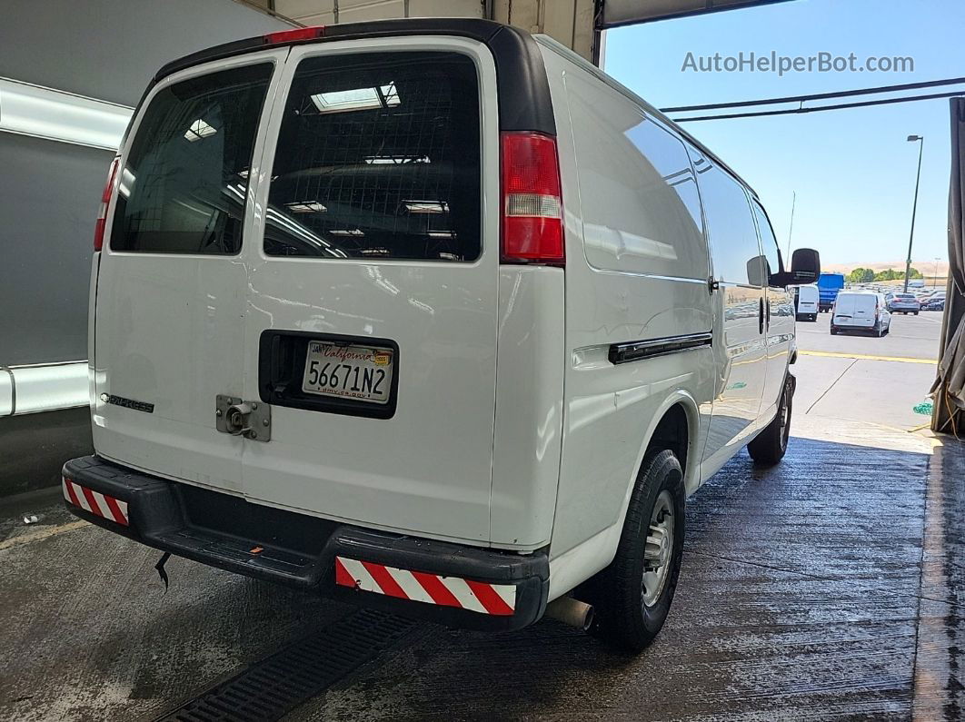 2017 Chevrolet Express 2500 Work Van White vin: 1GCWGAFG7H1133666