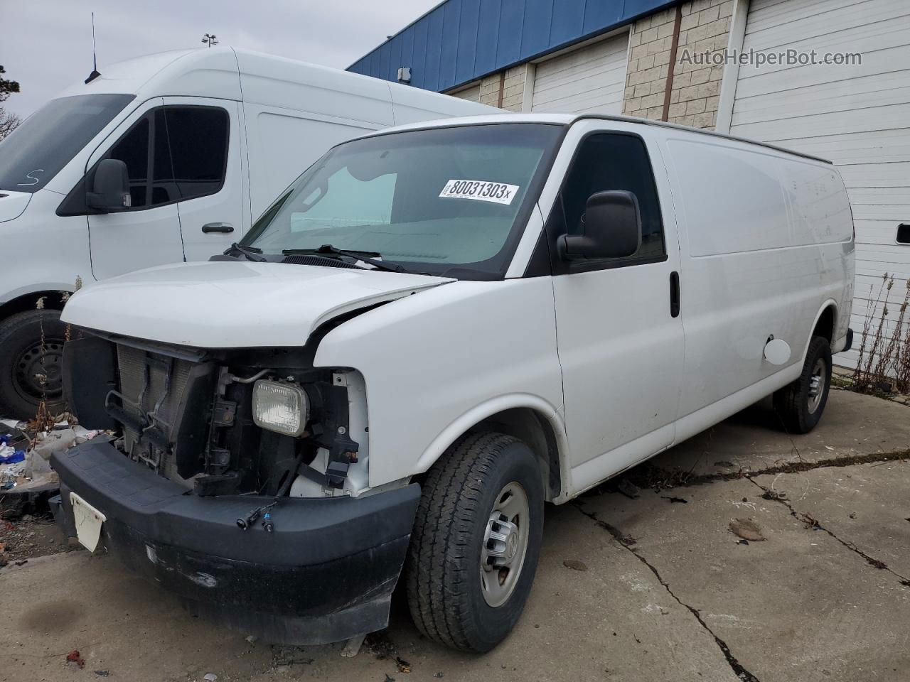 2017 Chevrolet Express G2500  White vin: 1GCWGBFG1H1107134