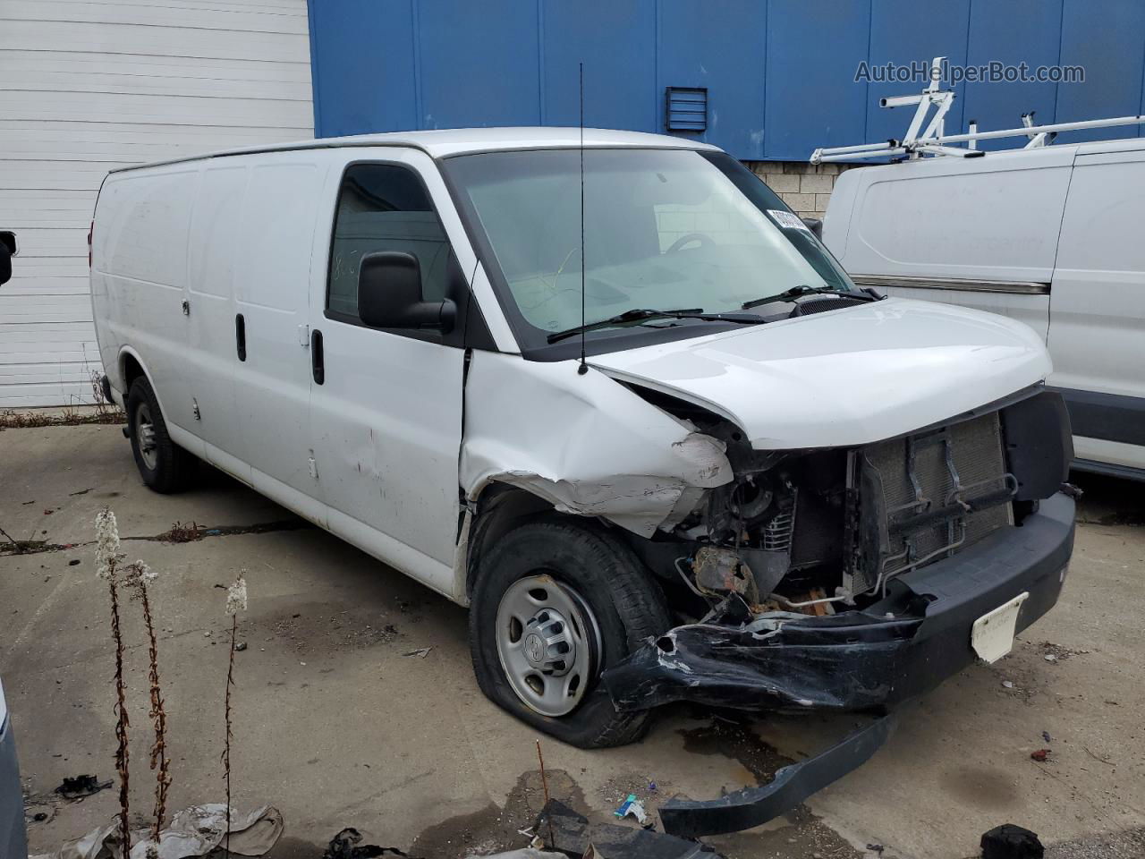 2017 Chevrolet Express G2500  White vin: 1GCWGBFG1H1107134