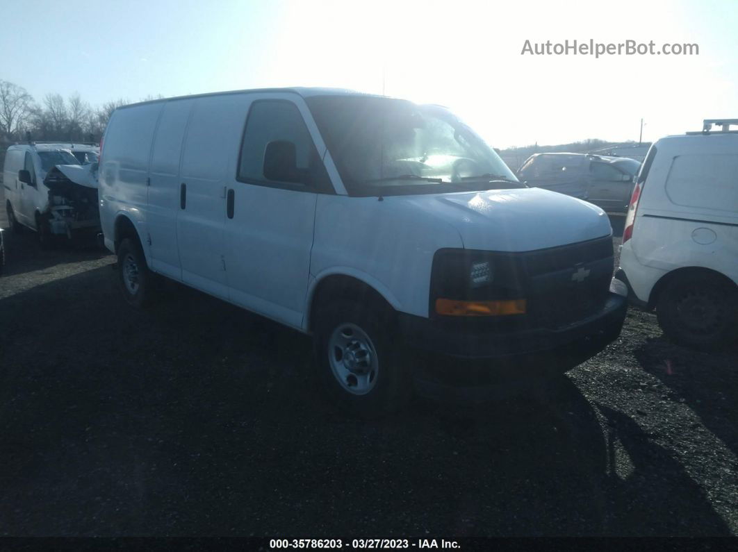 2017 Chevrolet Express Cargo Van   White vin: 1GCZGGFGXH1334798