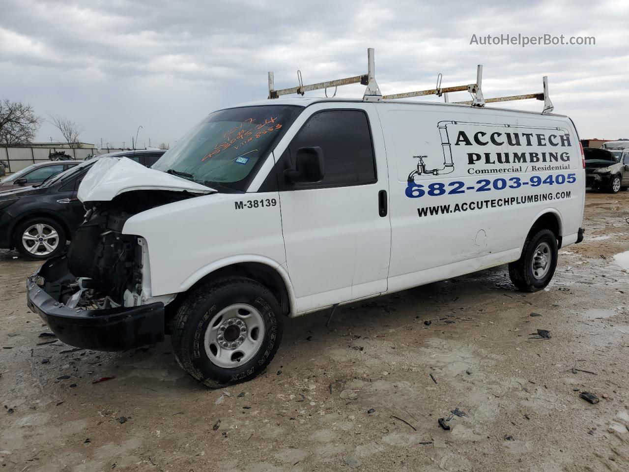 2017 Chevrolet Express G3500  White vin: 1GCZGHFG0H1138553