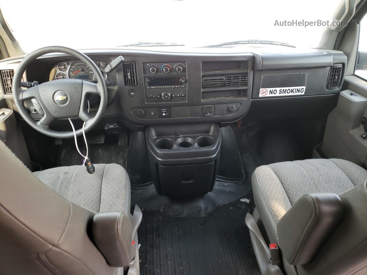 2017 Chevrolet Express G3500  Белый vin: 1GCZGHFG5H1109663