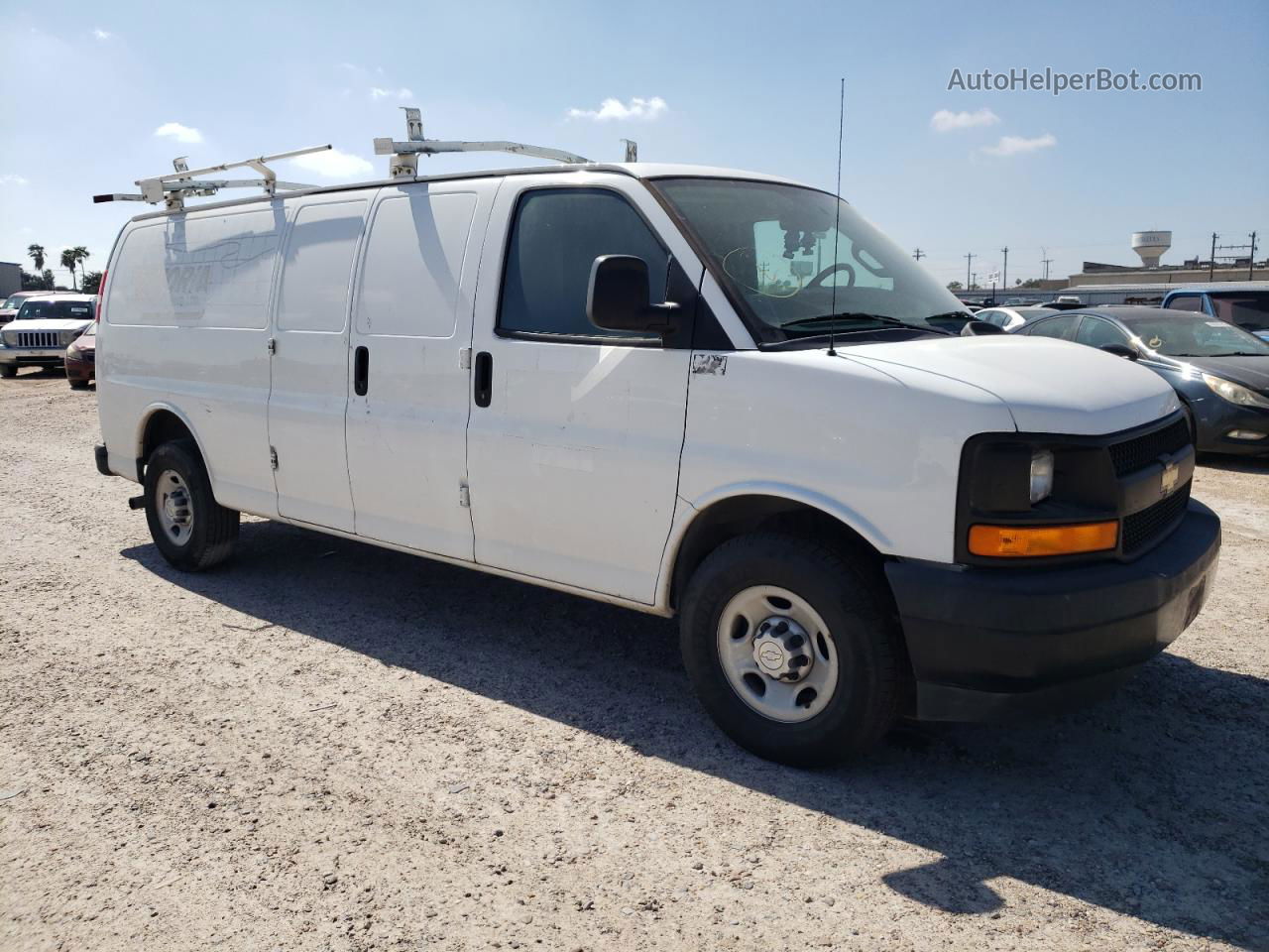 2017 Chevrolet Express G3500  White vin: 1GCZGHFG8H1264238