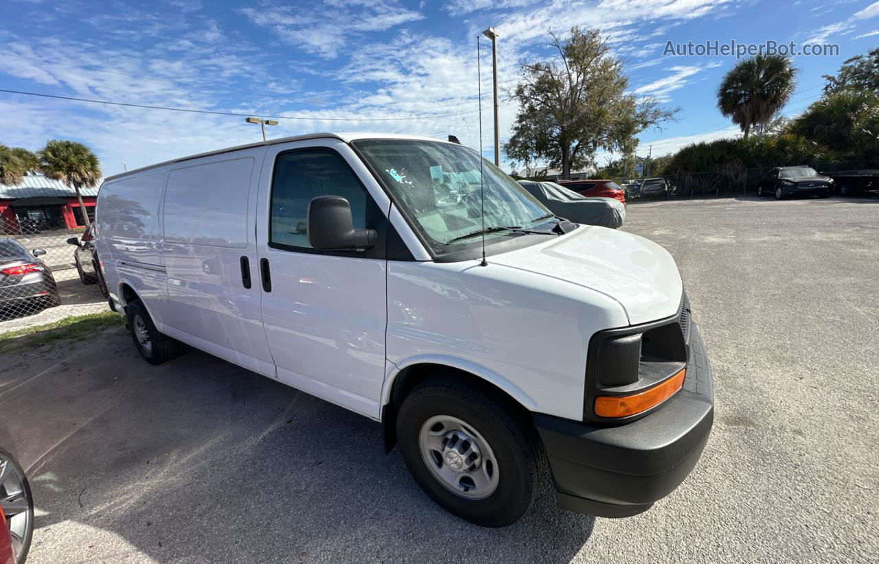 2017 Chevrolet Express G3500  Белый vin: 1GCZGHFG9H1254818