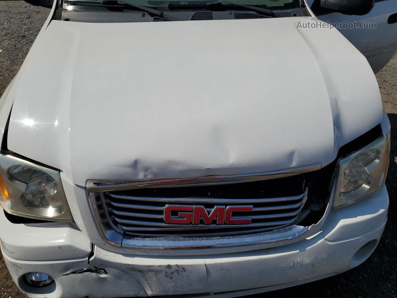 2008 Gmc Envoy  White vin: 1GKDS13S582121643