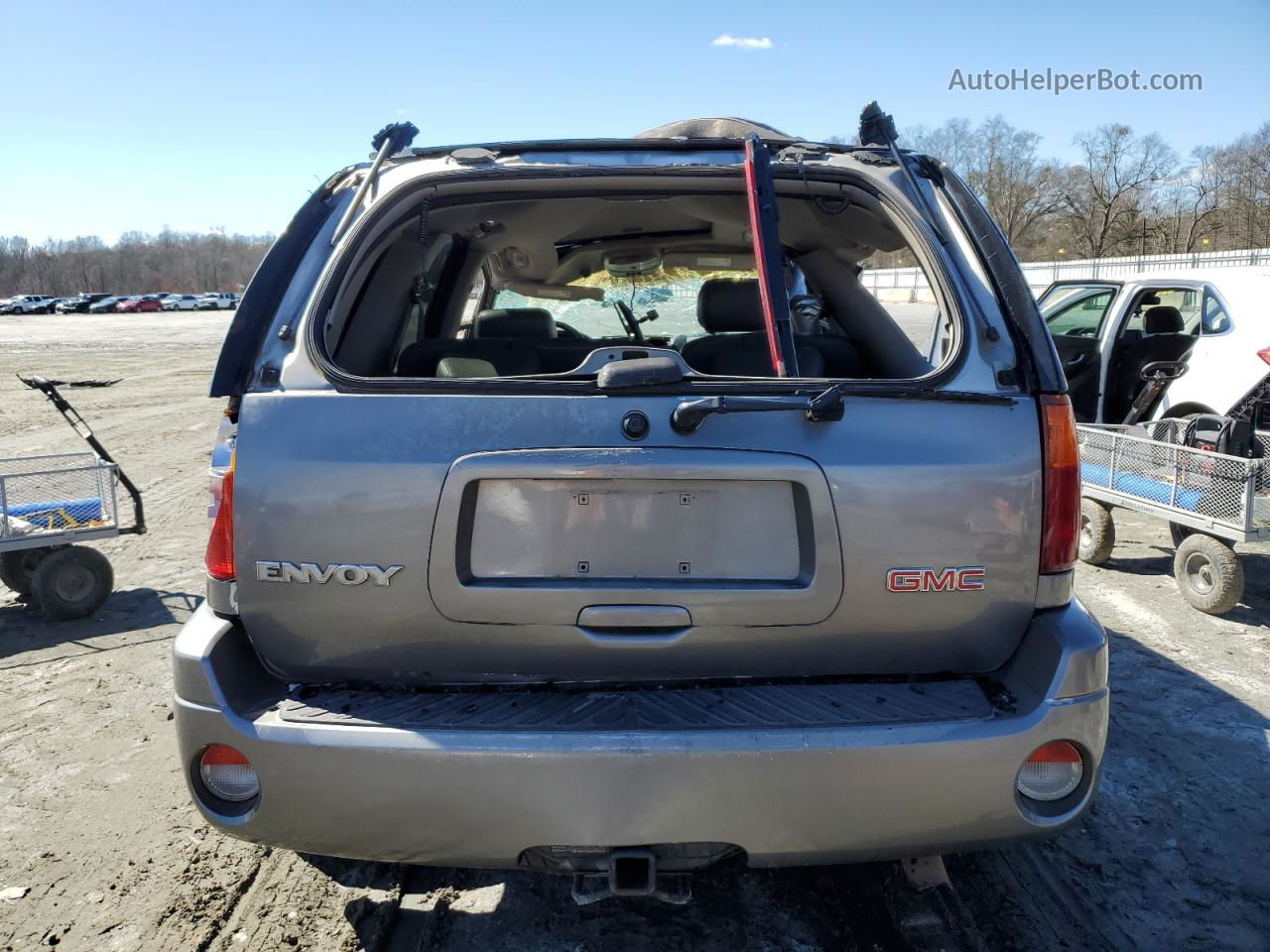 2004 Gmc Envoy  Silver vin: 1GKDS13S742415037