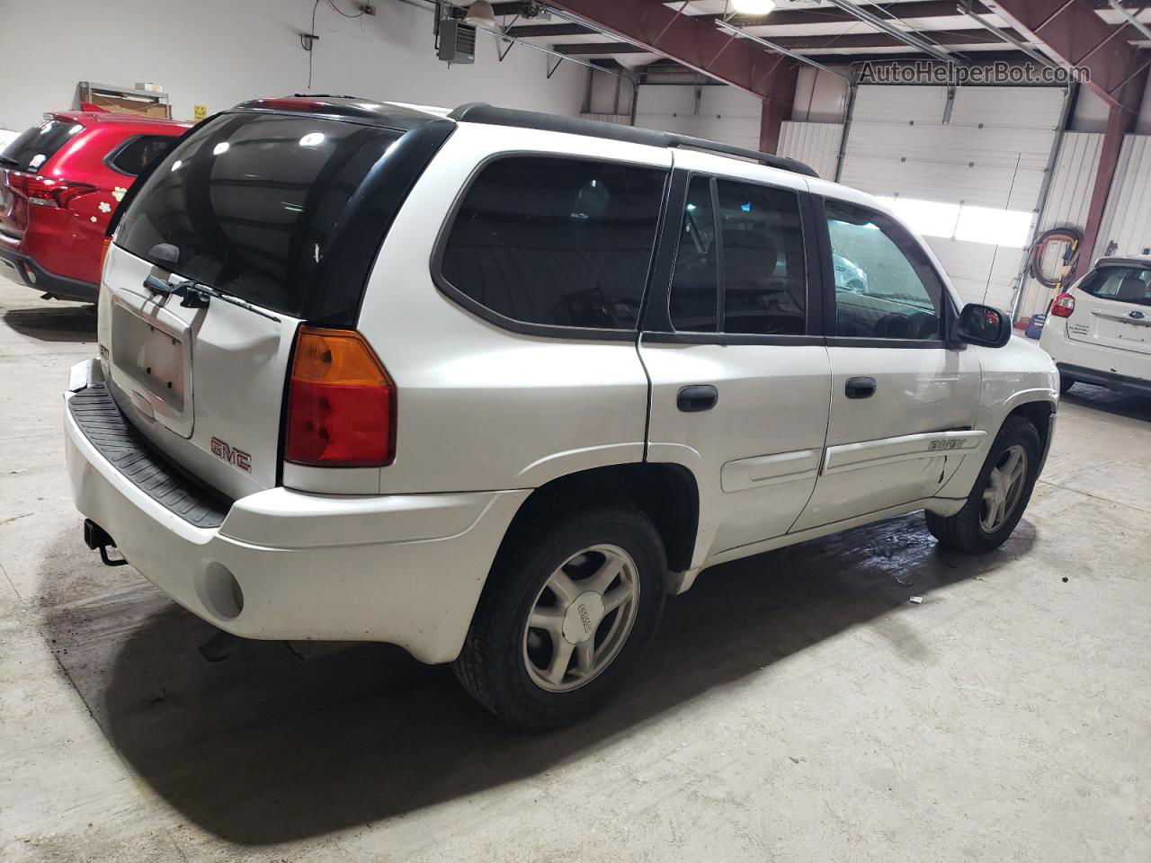 2004 Gmc Envoy  White vin: 1GKDT13S042113523