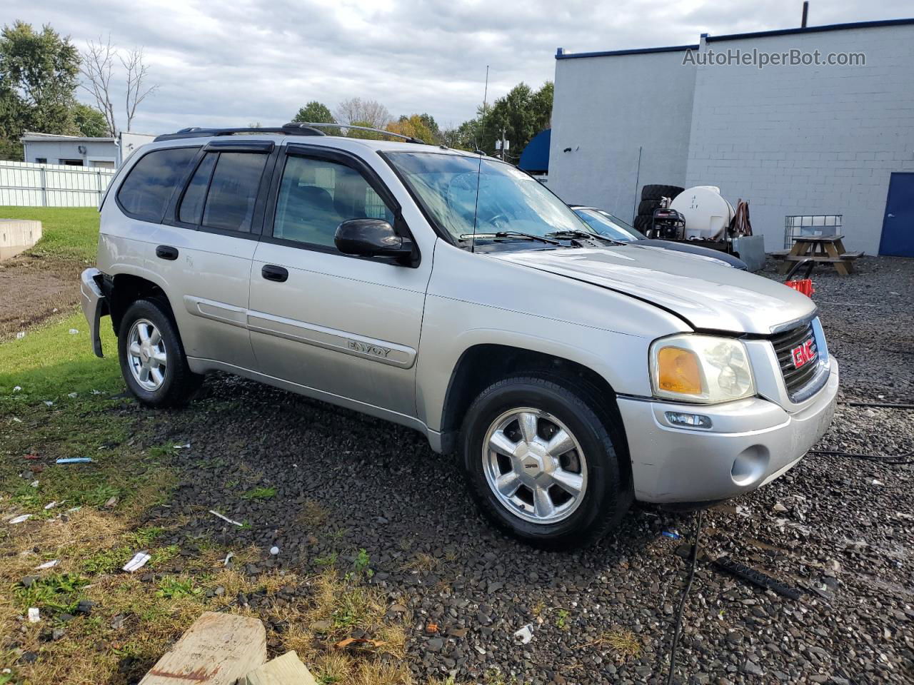 2005 Gmc Envoy  Silver vin: 1GKDT13S152104430