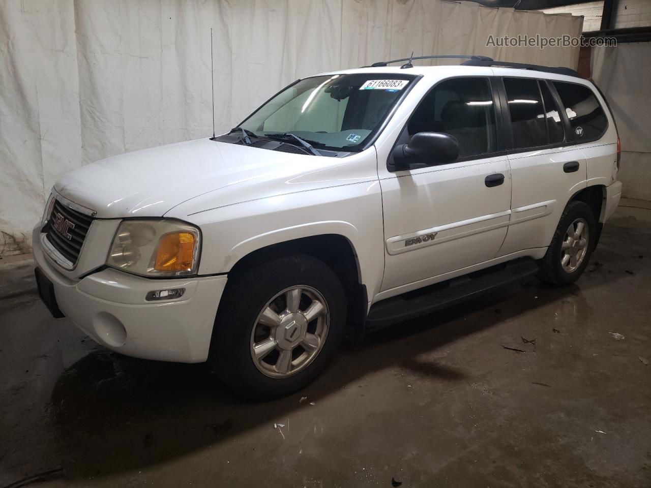 2005 Gmc Envoy  White vin: 1GKDT13S252332369