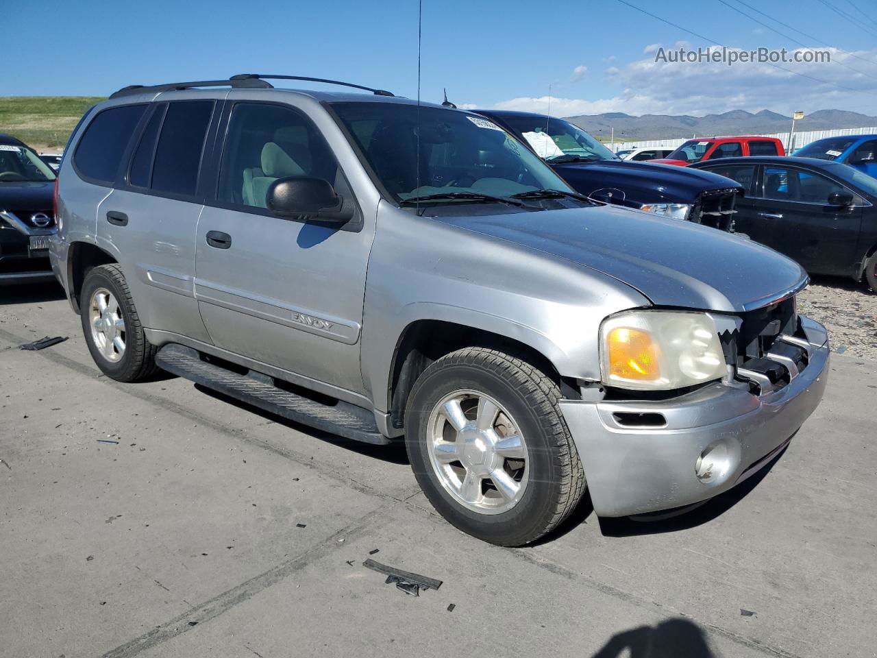 2004 Gmc Envoy  Silver vin: 1GKDT13S442245863