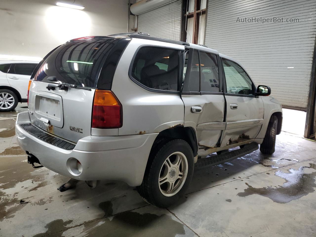 2005 Gmc Envoy  Silver vin: 1GKDT13S452362067