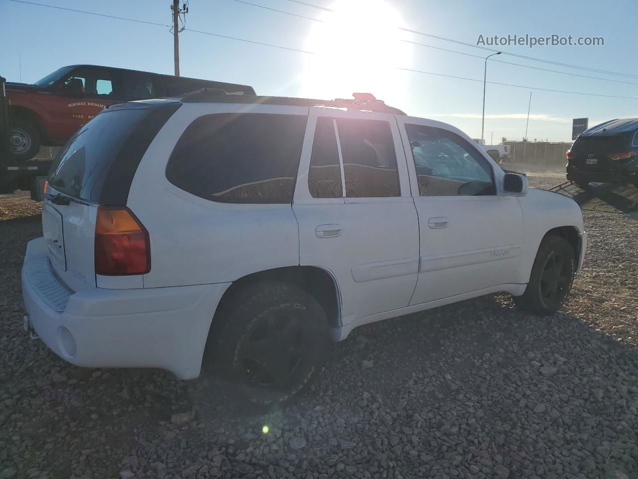 2003 Gmc Envoy  White vin: 1GKDT13S932152500