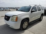 2007 Gmc Yukon  White vin: 1GKEC130X7R169001