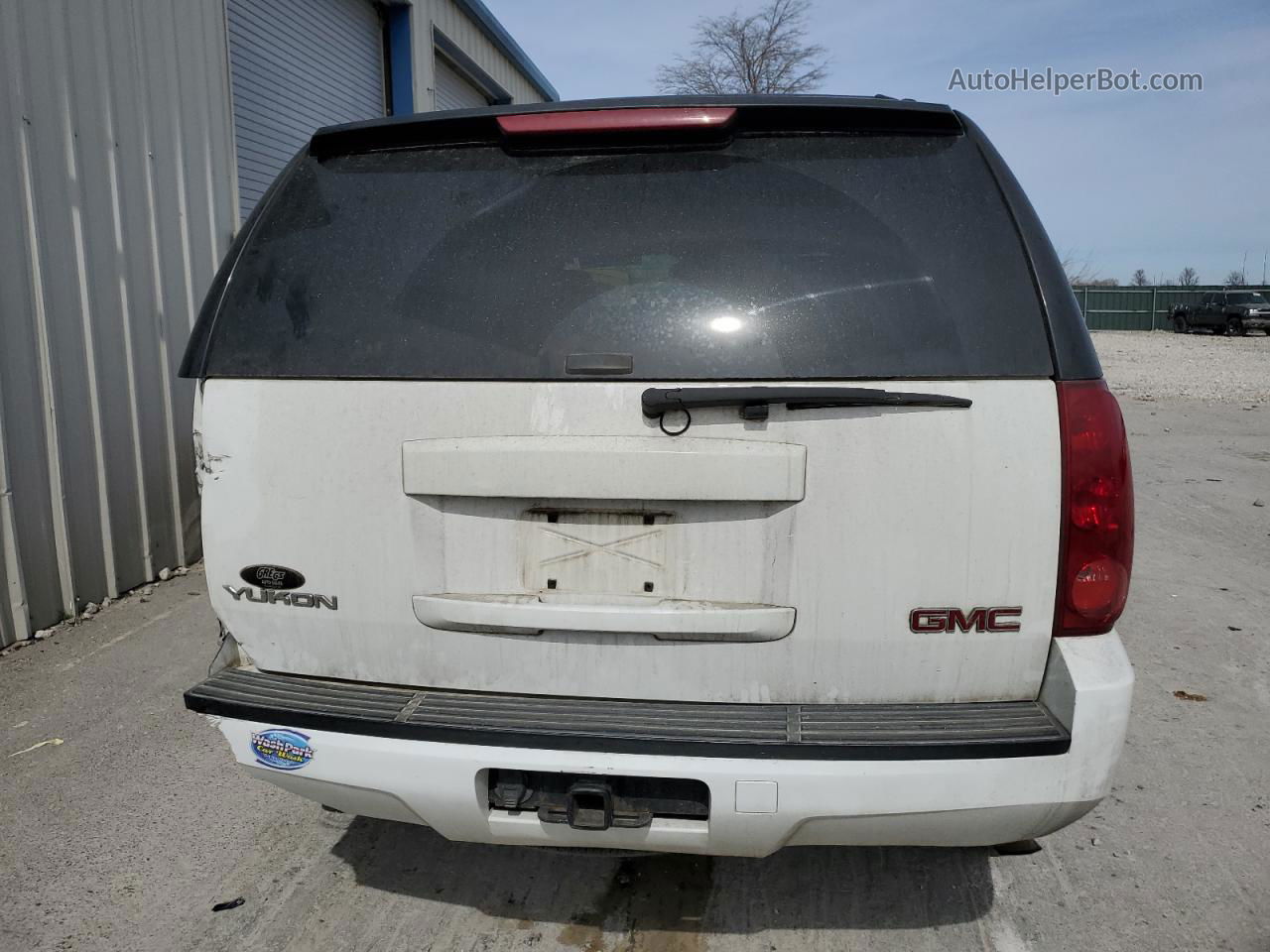 2007 Gmc Yukon  White vin: 1GKEC130X7R169001