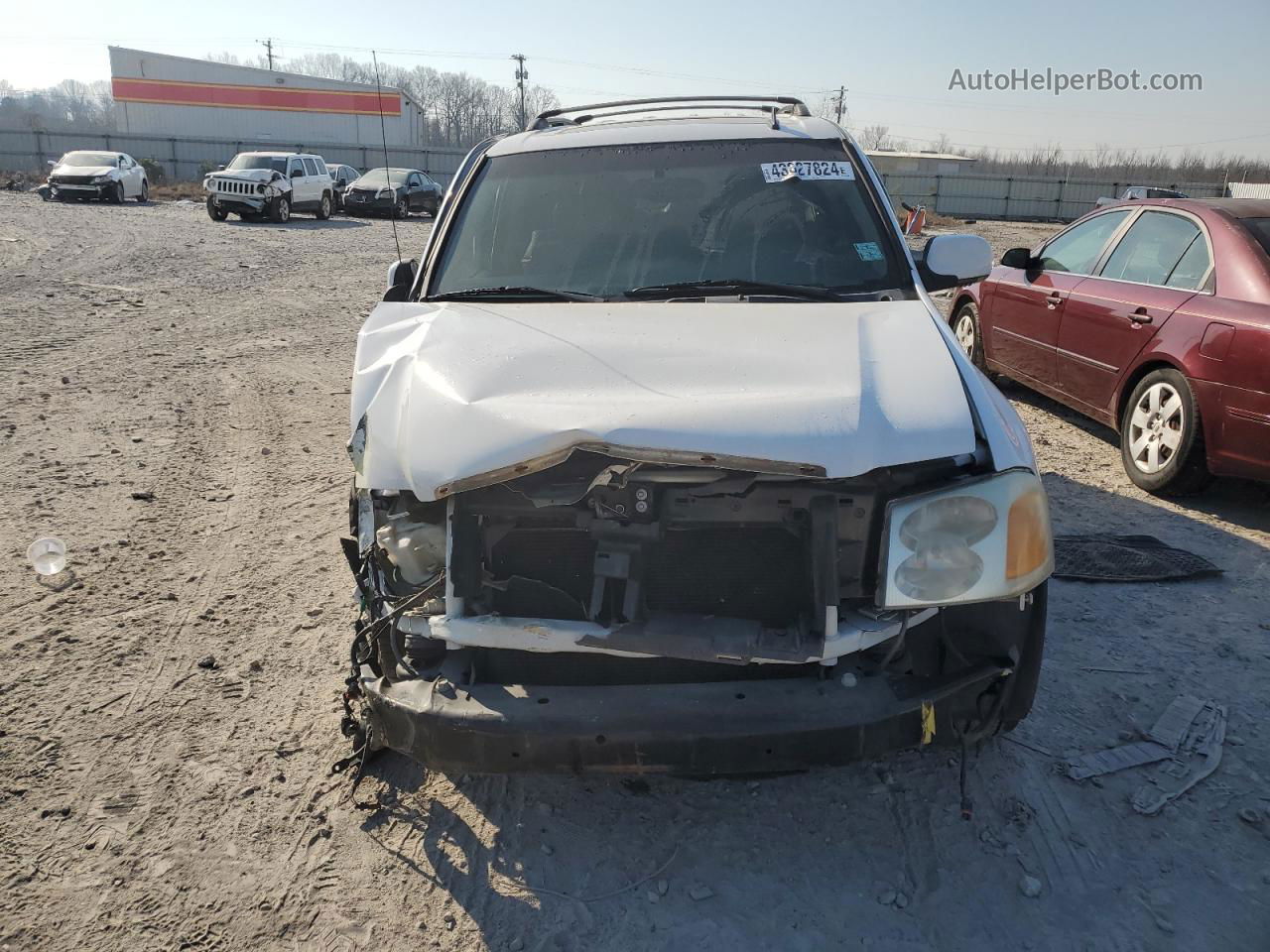 2008 Gmc Envoy Denali White vin: 1GKES63M682117992