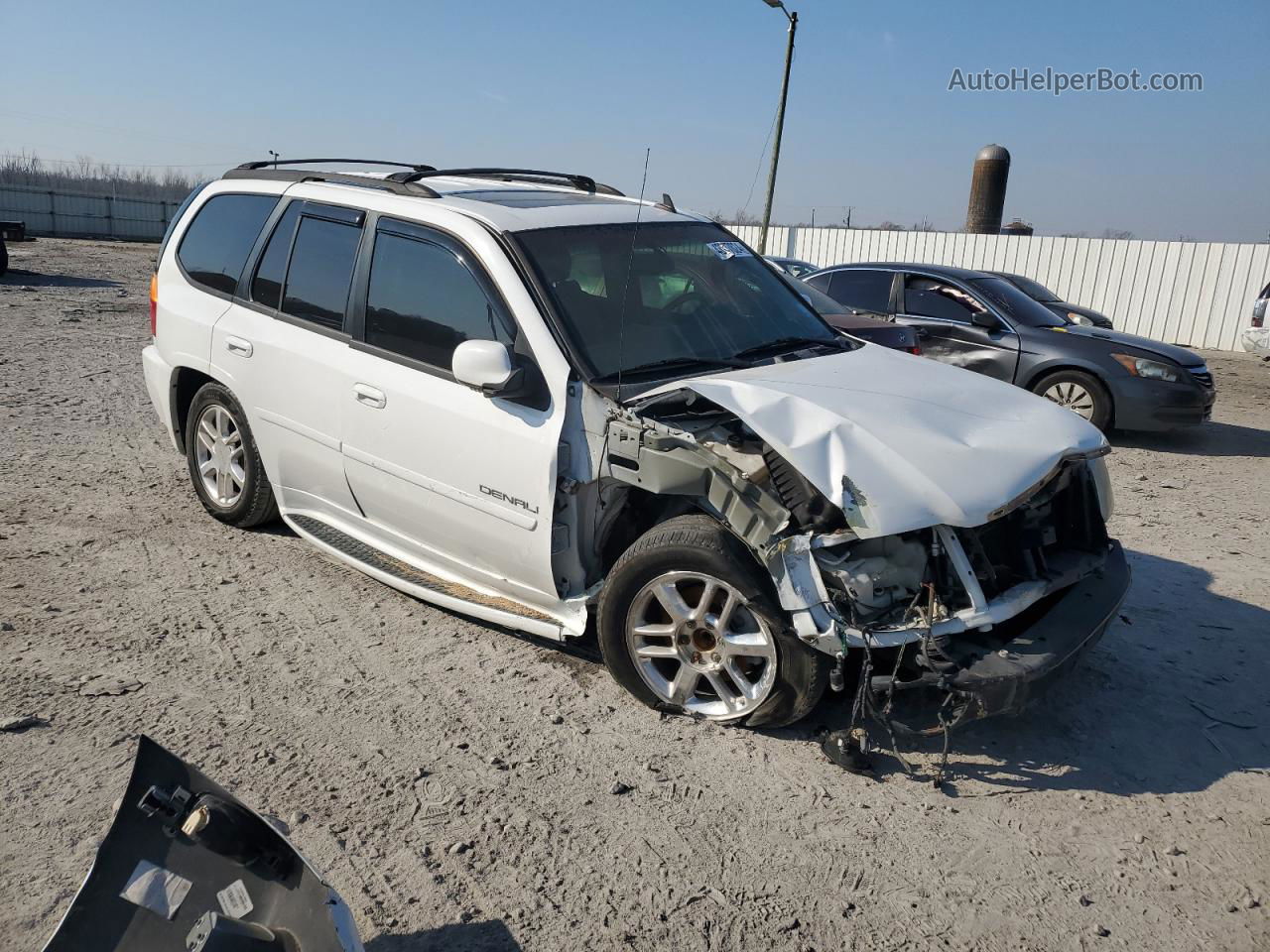 2008 Gmc Envoy Denali White vin: 1GKES63M682117992