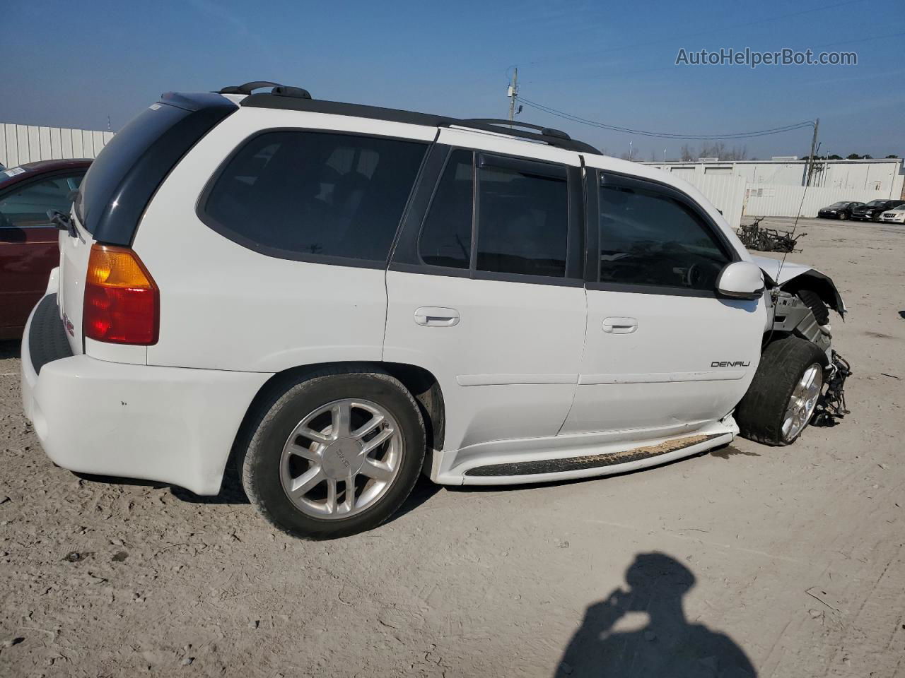 2008 Gmc Envoy Denali White vin: 1GKES63M682117992