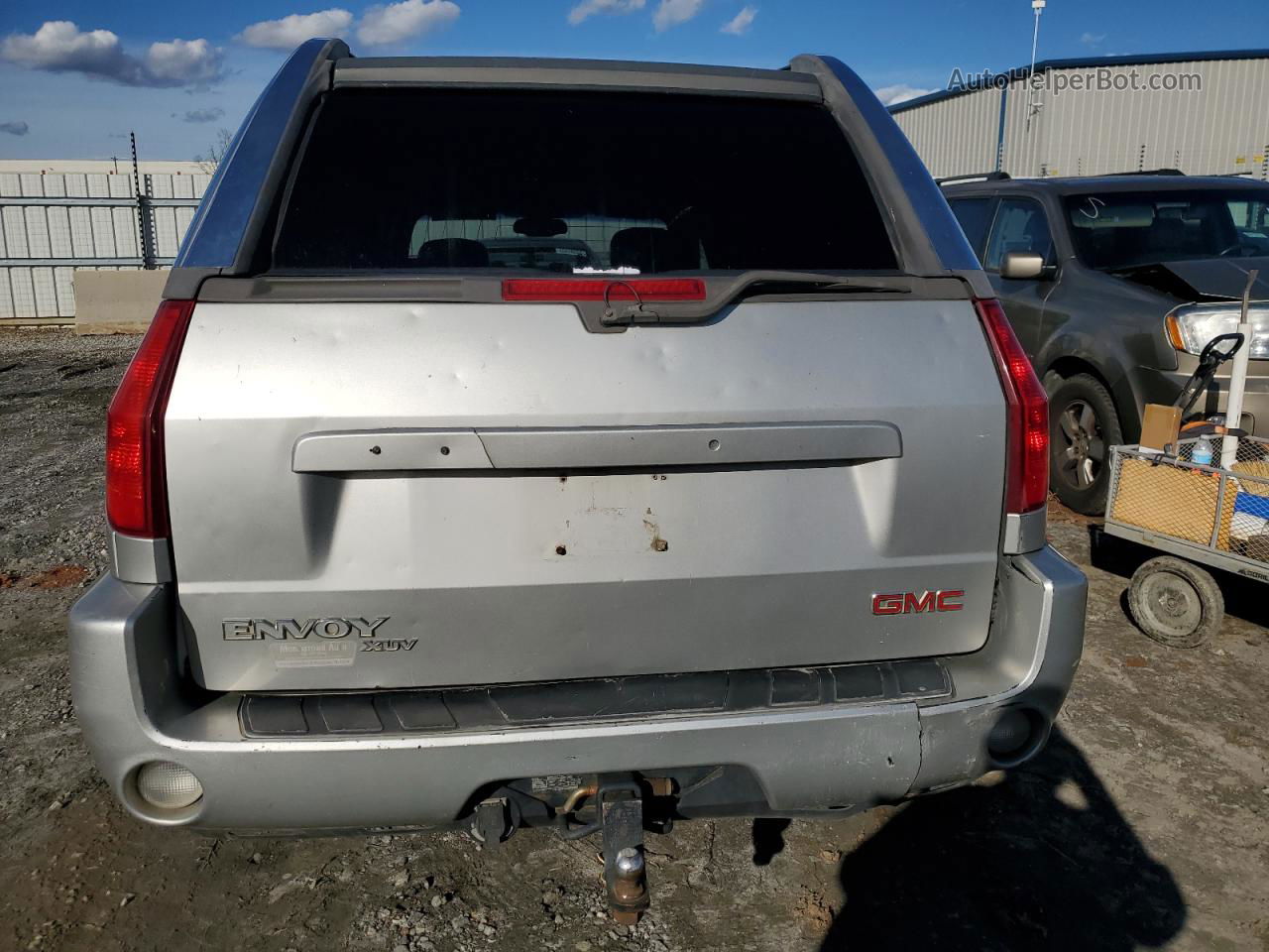 2004 Gmc Envoy Xuv Silver vin: 1GKET12S246167582