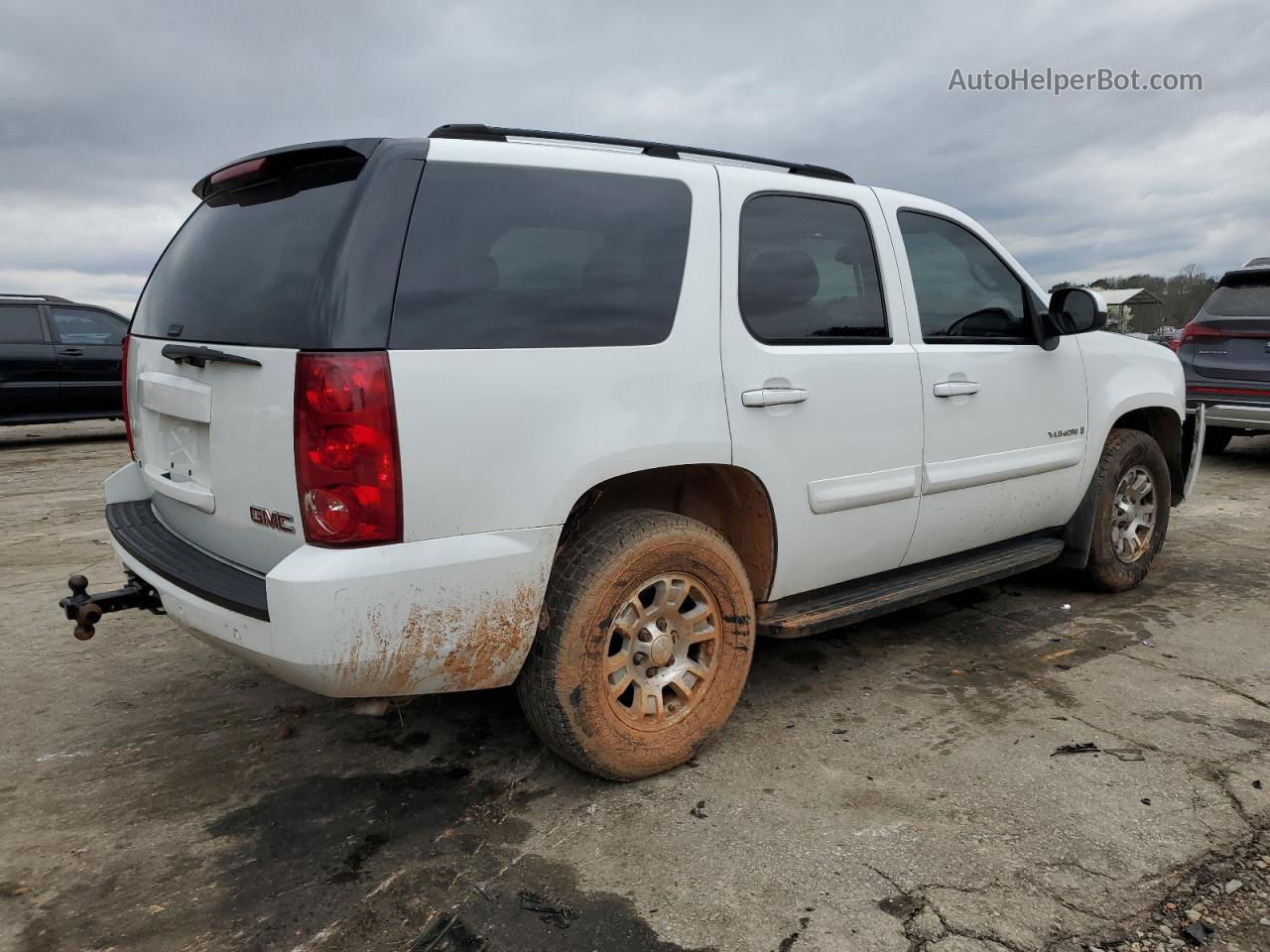 2007 Gmc Yukon  White vin: 1GKFC13037J121651