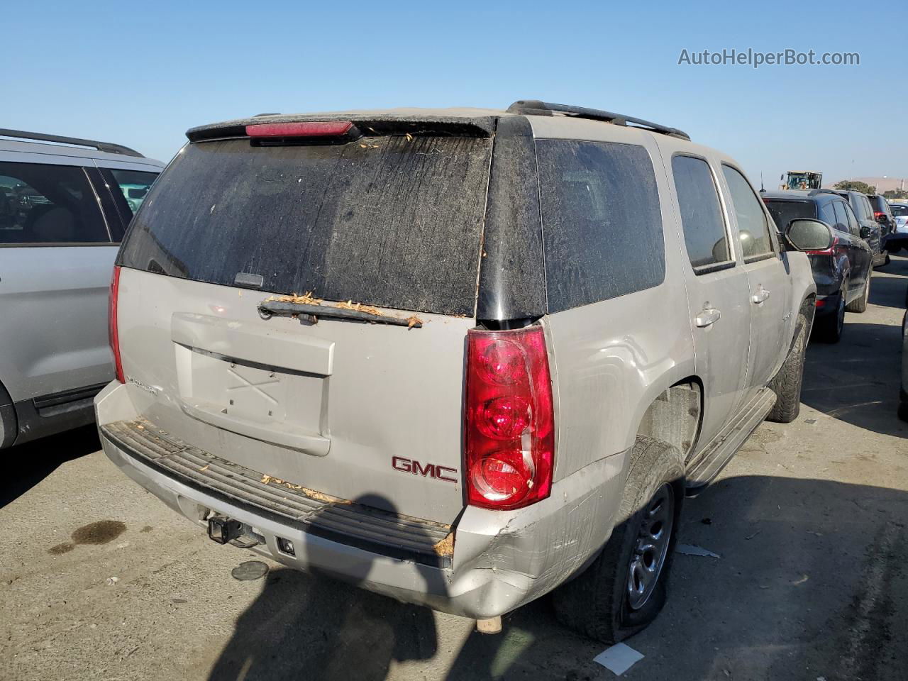 2007 Gmc Yukon  Silver vin: 1GKFC13077J131759