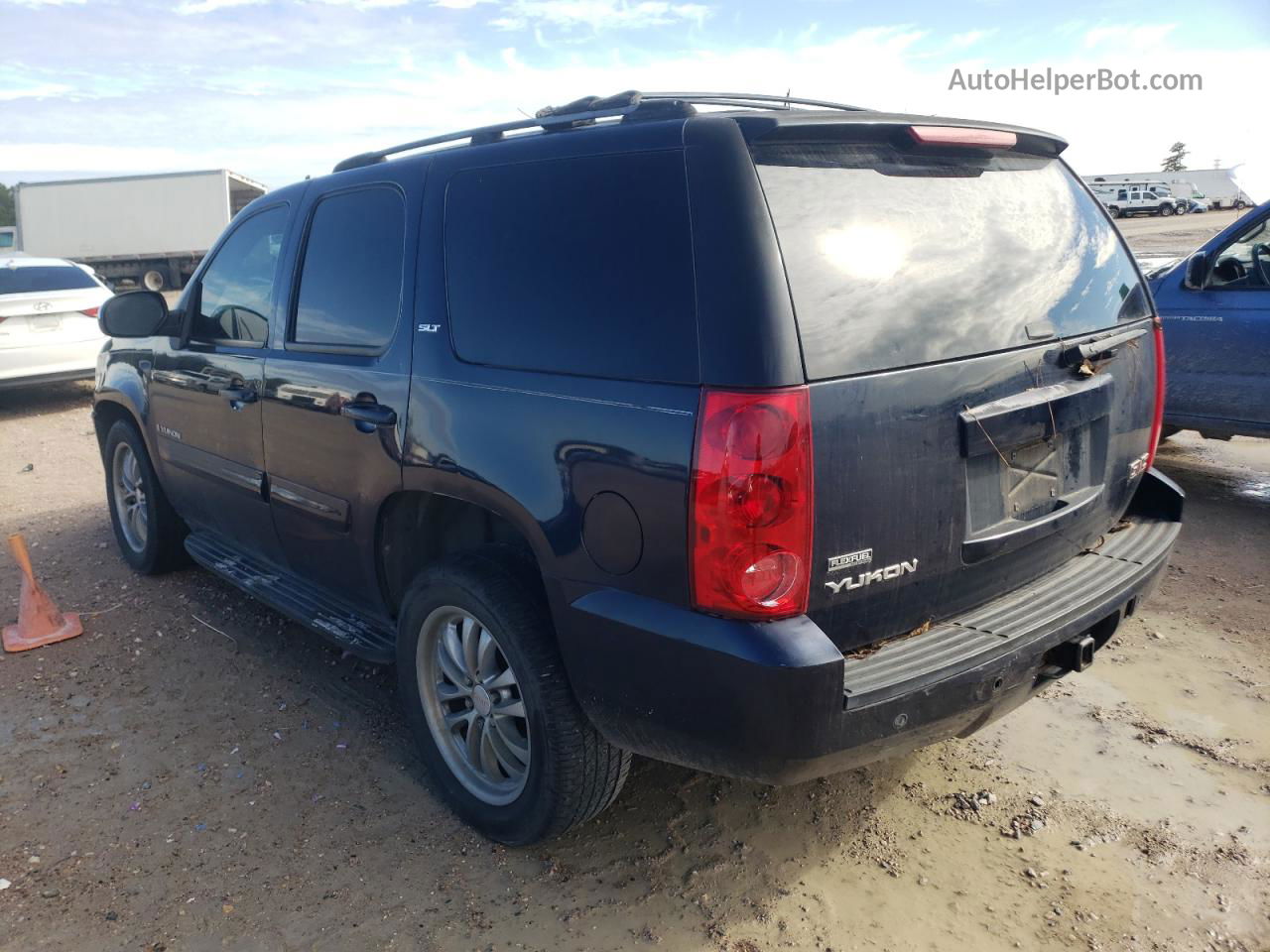 2007 Gmc Yukon  Blue vin: 1GKFC13087R275578