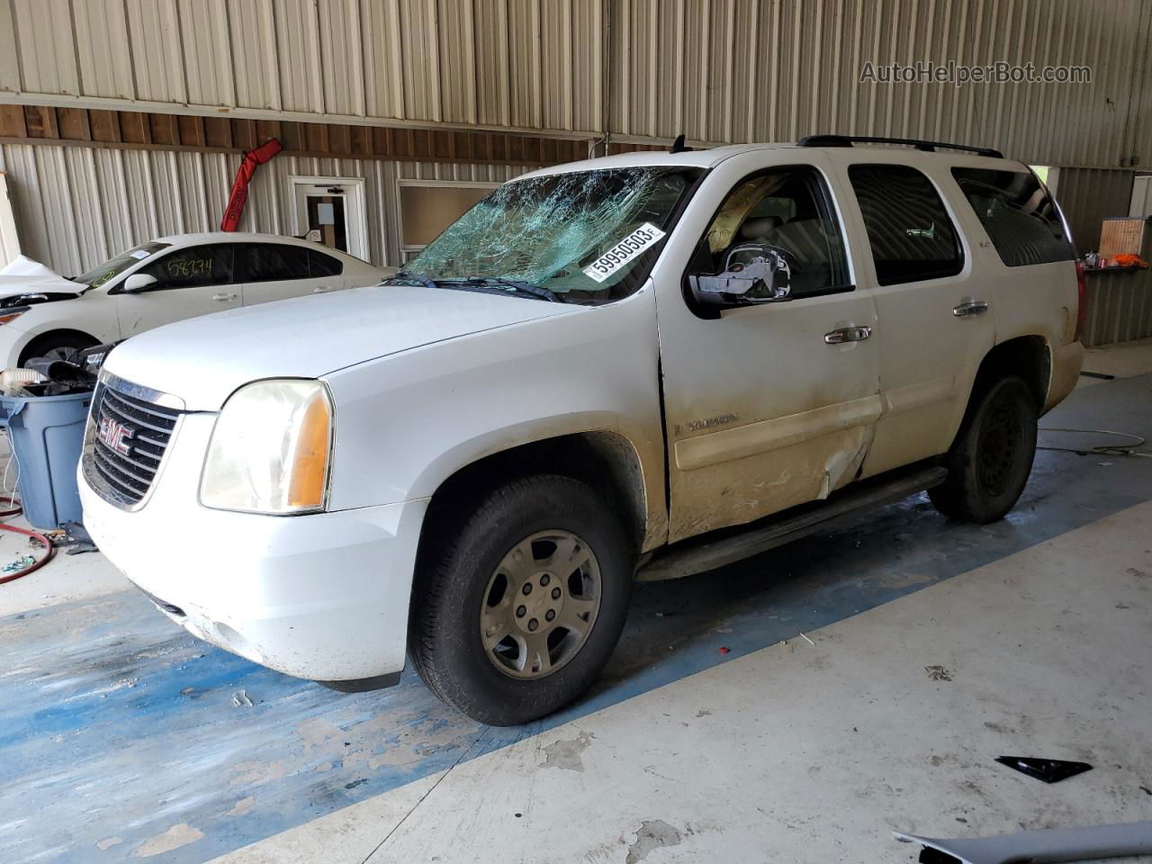 2007 Gmc Yukon  White vin: 1GKFC13C07J243121