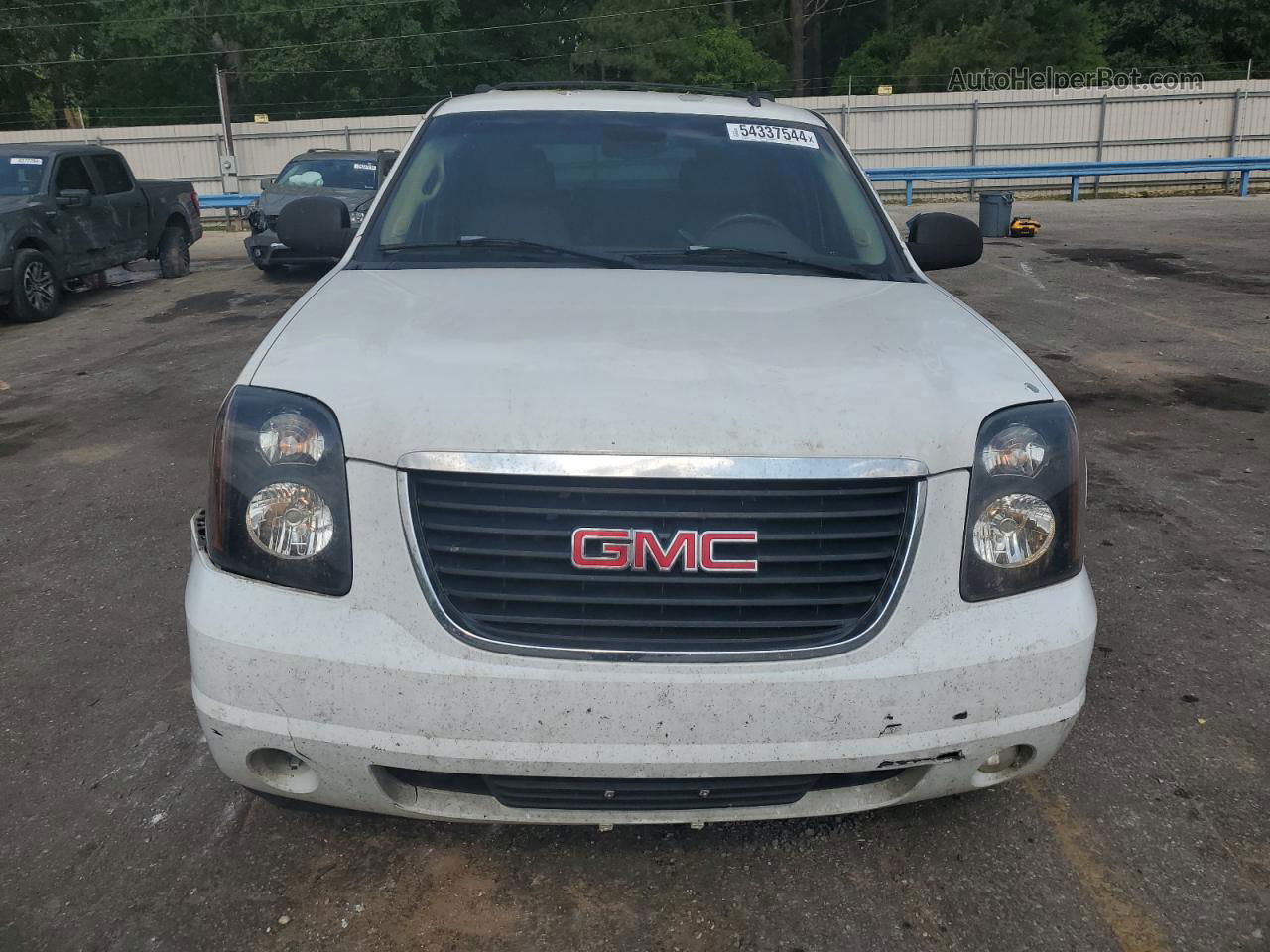 2007 Gmc Yukon  White vin: 1GKFC13J47J107427