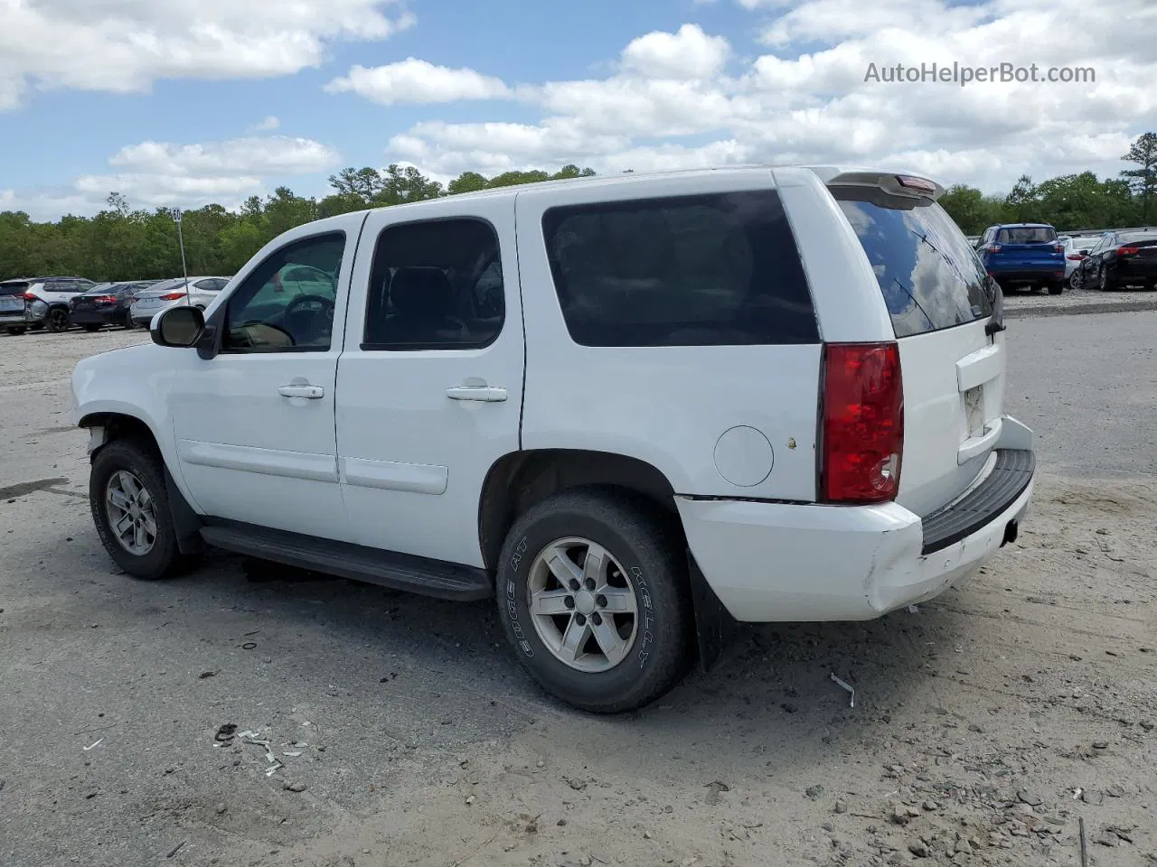 2007 Gmc Yukon  White vin: 1GKFC13J77J120334