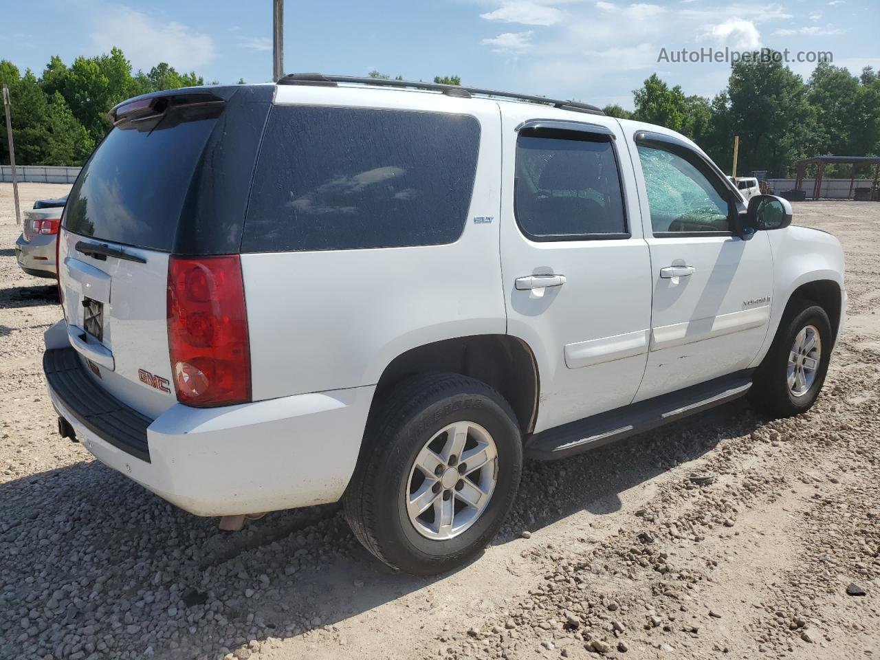 2007 Gmc Yukon  White vin: 1GKFC13JX7J106007