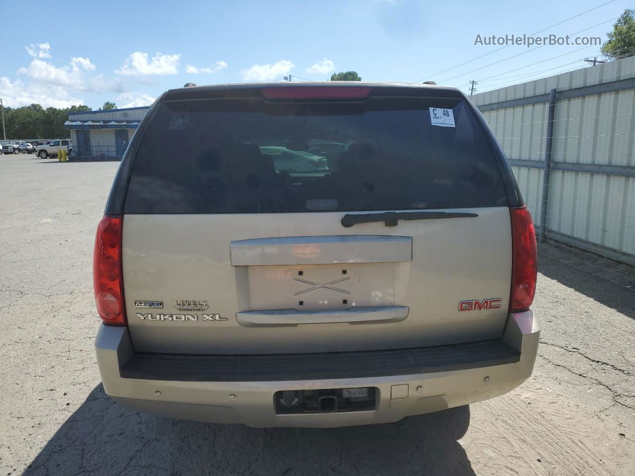 2007 Gmc Yukon Xl C1500 Gold vin: 1GKFC16037R250907