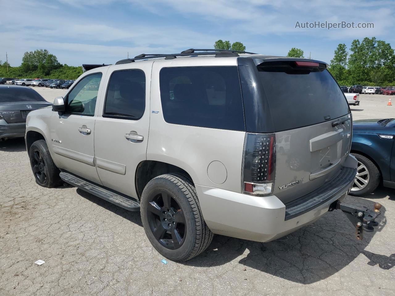 2007 Gmc Yukon  Silver vin: 1GKFK13037J142616