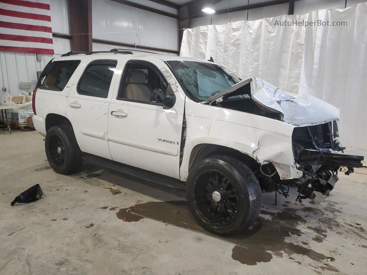 2007 Gmc Yukon  White vin: 1GKFK13037R231023