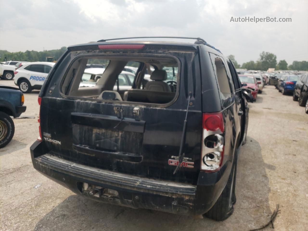 2007 Gmc Yukon  Black vin: 1GKFK13057R231377