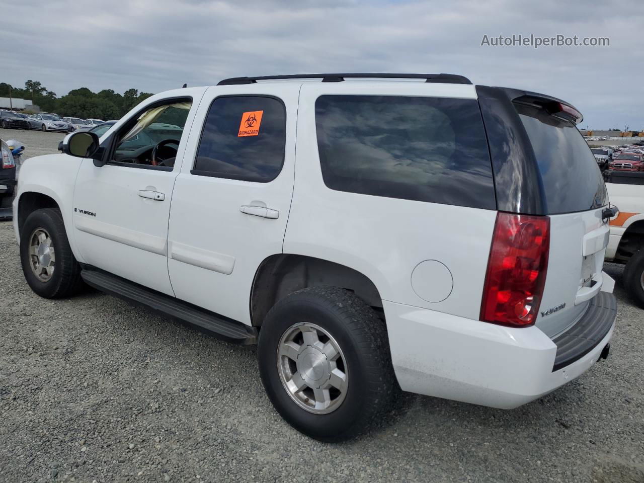 2007 Gmc Yukon  Белый vin: 1GKFK13067J117628