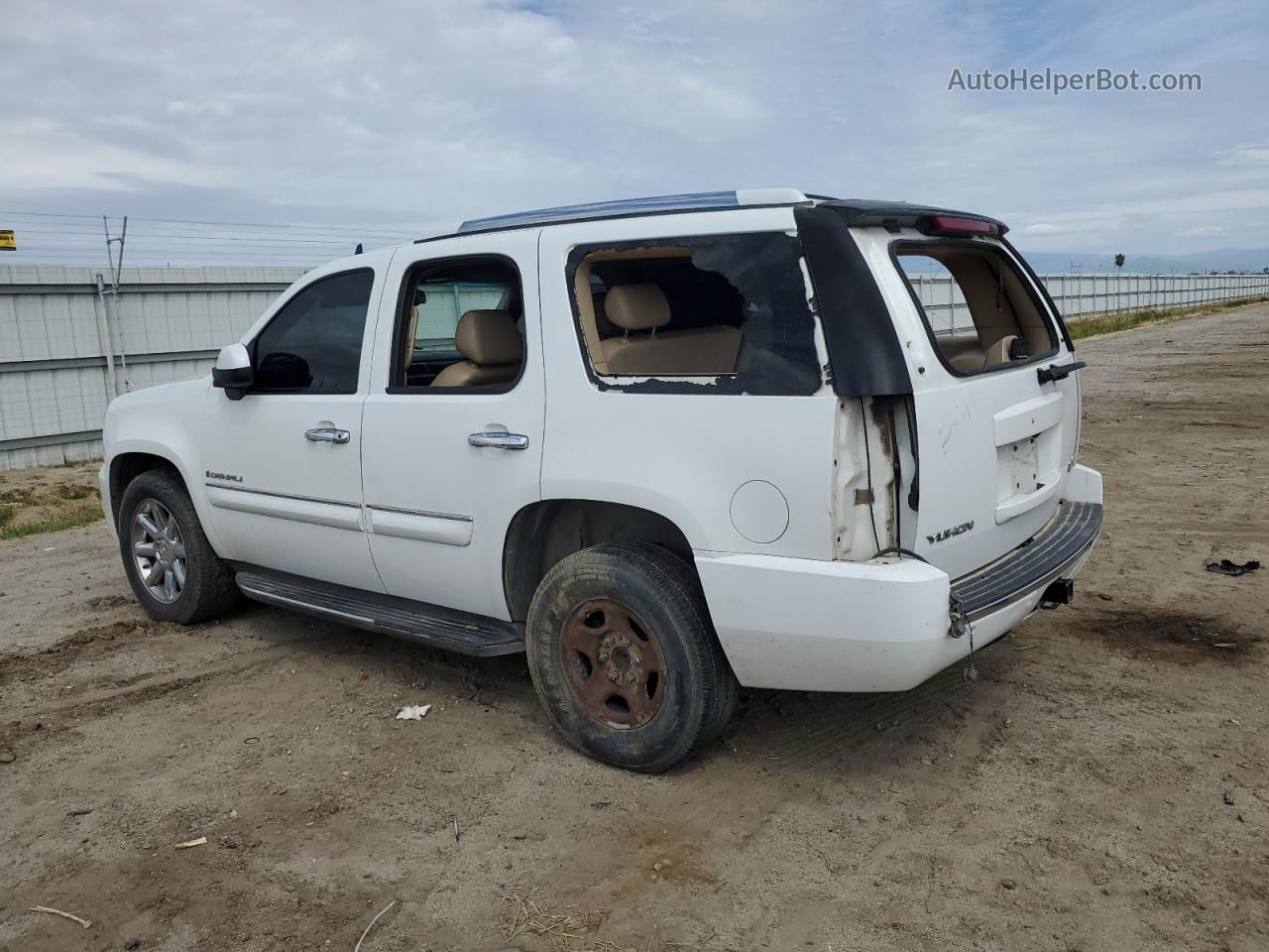 2007 Gmc Yukon Denali White vin: 1GKFK63807J243485