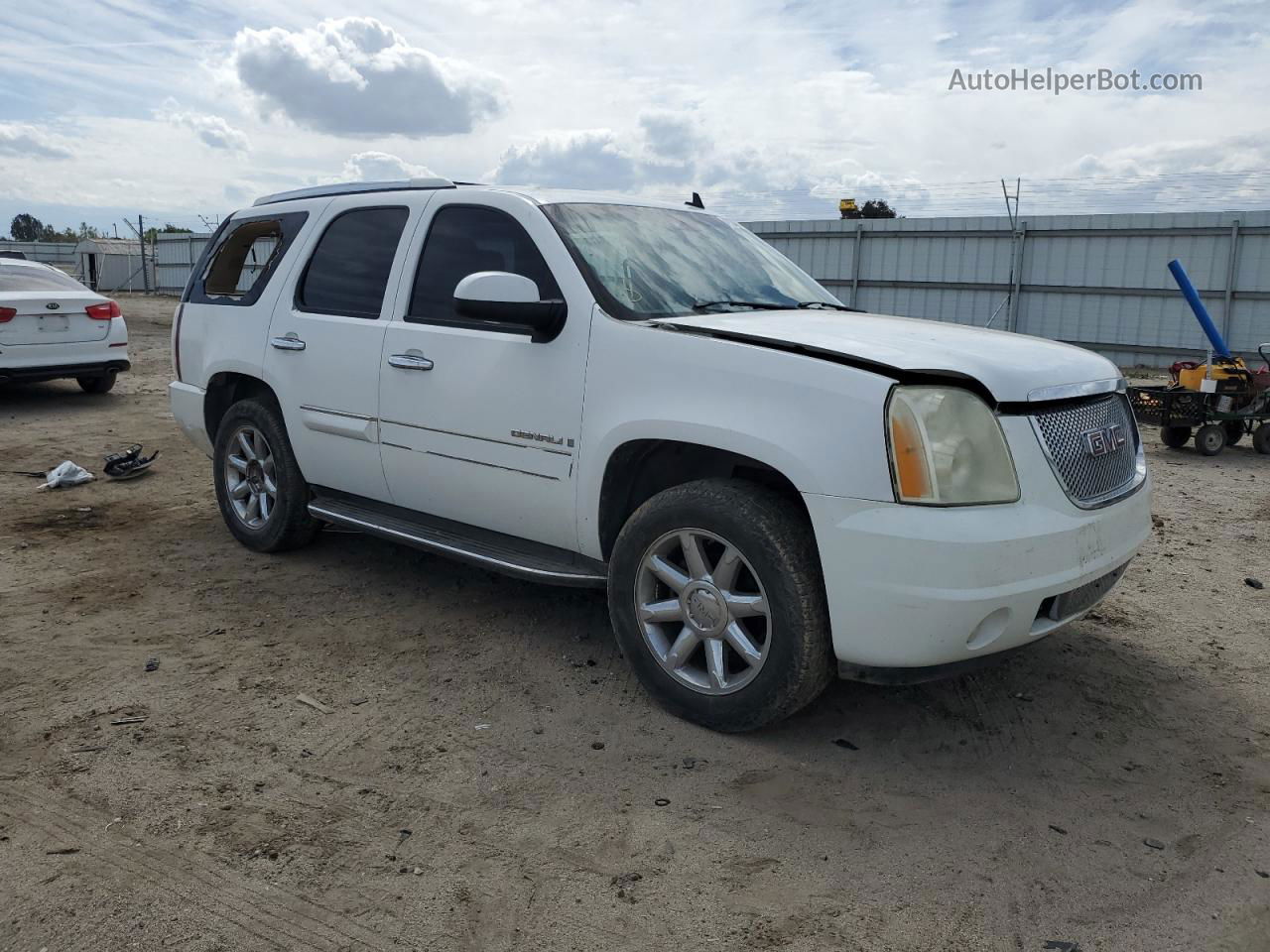 2007 Gmc Yukon Denali White vin: 1GKFK63807J243485