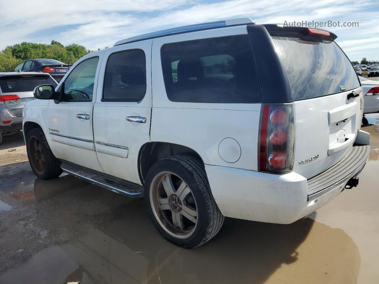 2007 Gmc Yukon Denali White vin: 1GKFK63857J401576