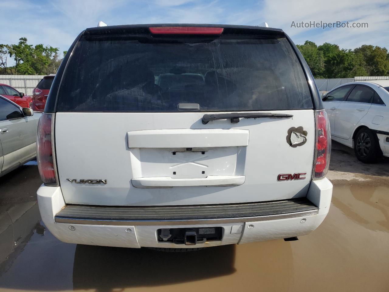 2007 Gmc Yukon Denali White vin: 1GKFK63857J401576