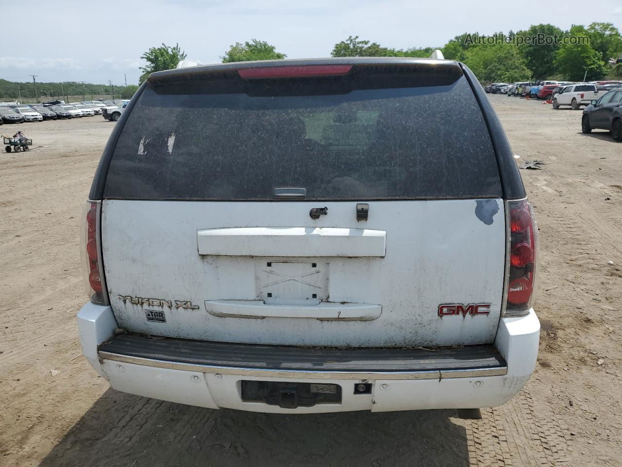 2007 Gmc Yukon Xl Denali White vin: 1GKFK66837J183505