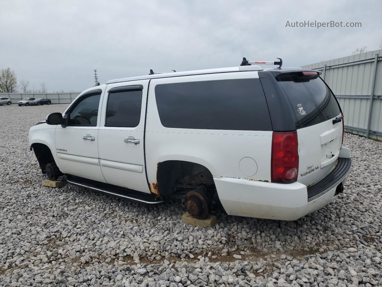 2007 Gmc Yukon Xl Denali White vin: 1GKFK66867J387764