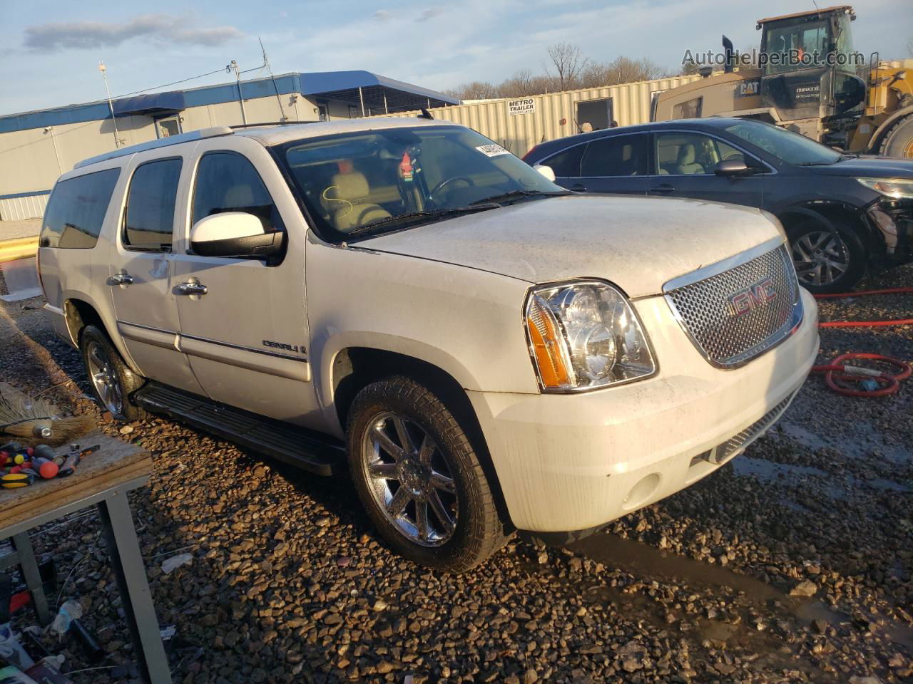 2007 Gmc Yukon Xl Denali White vin: 1GKFK66867J405017