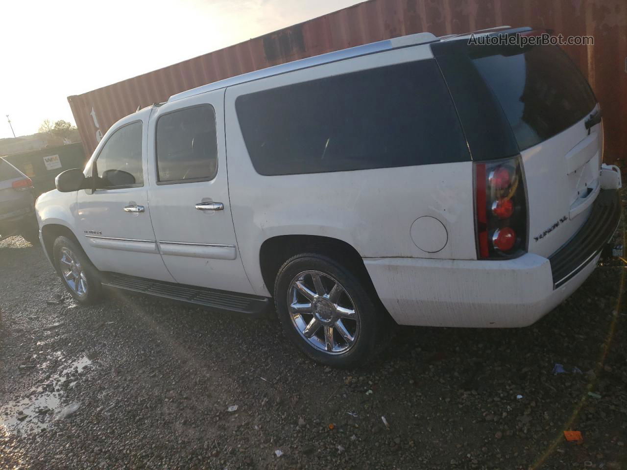 2007 Gmc Yukon Xl Denali White vin: 1GKFK66867J405017