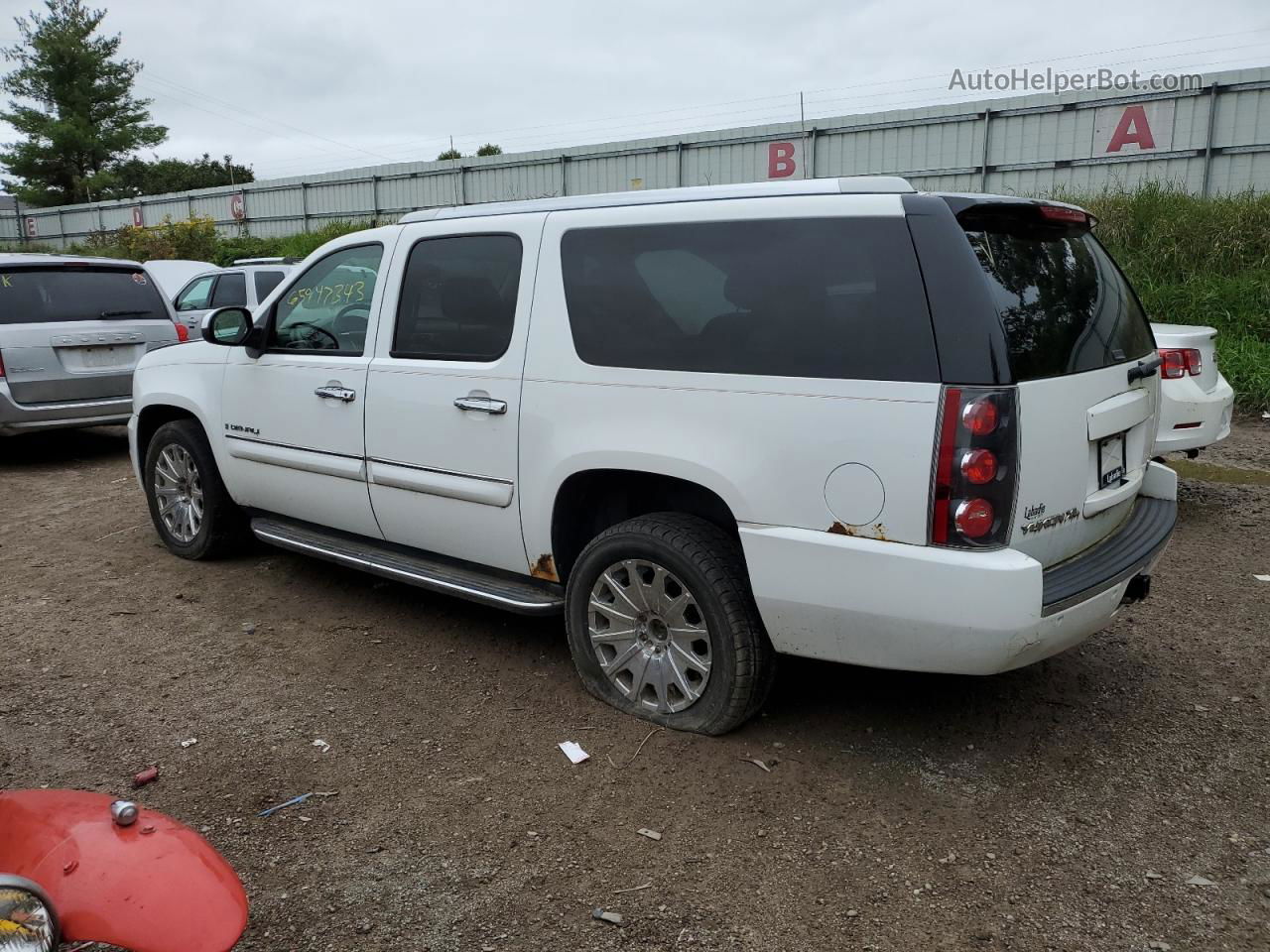 2007 Gmc Yukon Xl Denali White vin: 1GKFK66897J378556