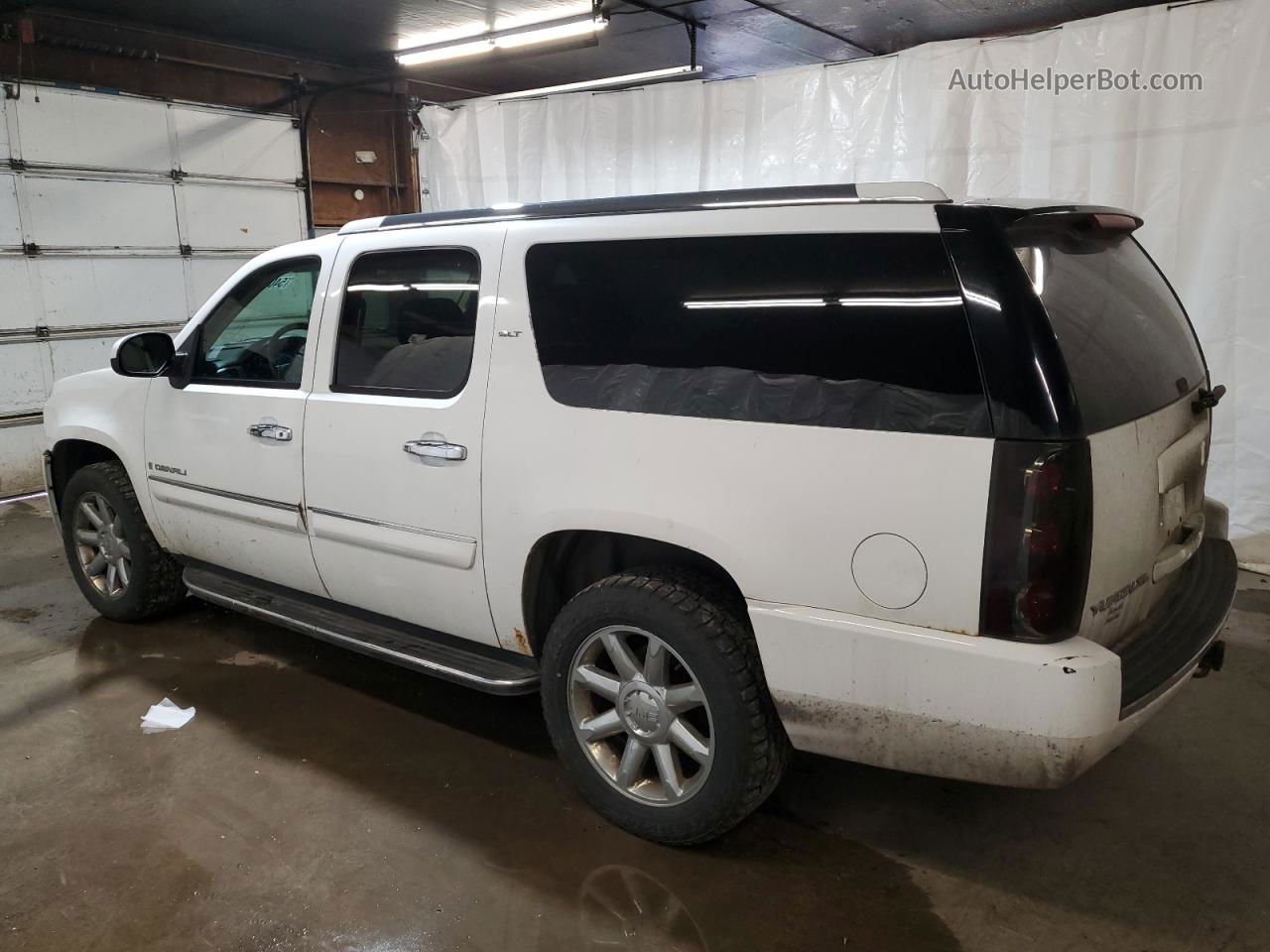 2007 Gmc Yukon Xl Denali White vin: 1GKFK668X7J335280