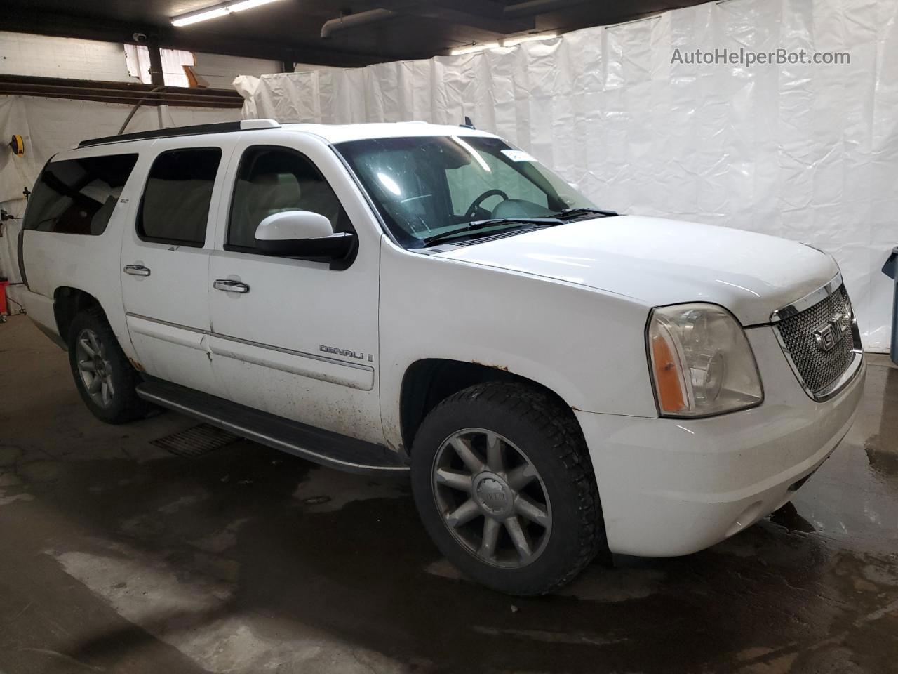 2007 Gmc Yukon Xl Denali White vin: 1GKFK668X7J335280