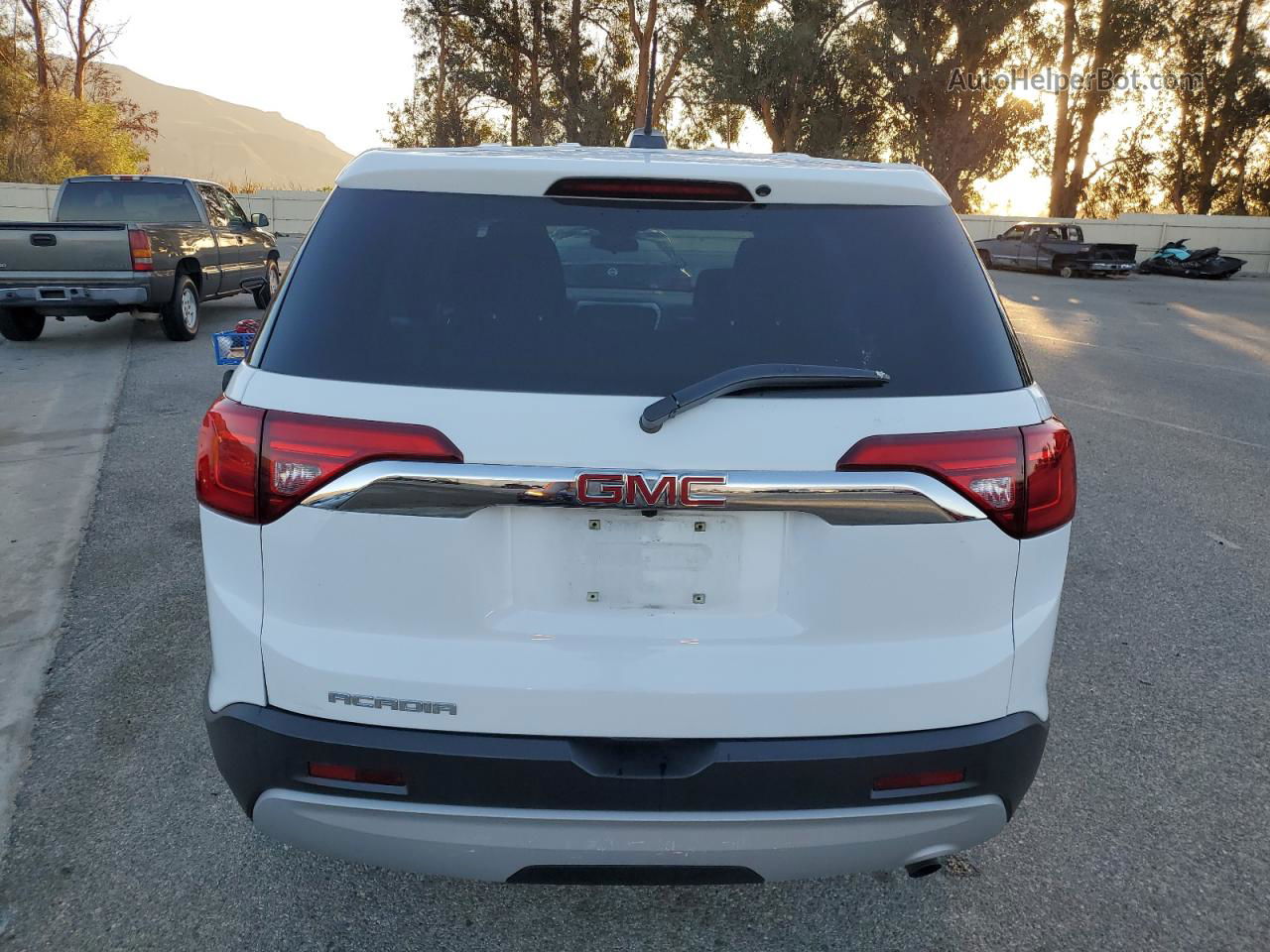 2019 Gmc Acadia Sle White vin: 1GKKNKLA0KZ110107