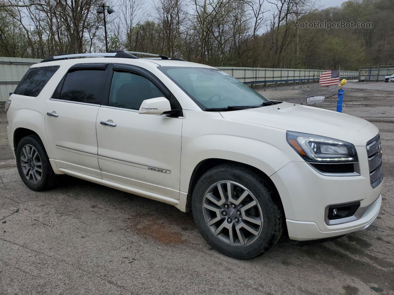 2013 Gmc Acadia Denali White vin: 1GKKVTKD0DJ130487