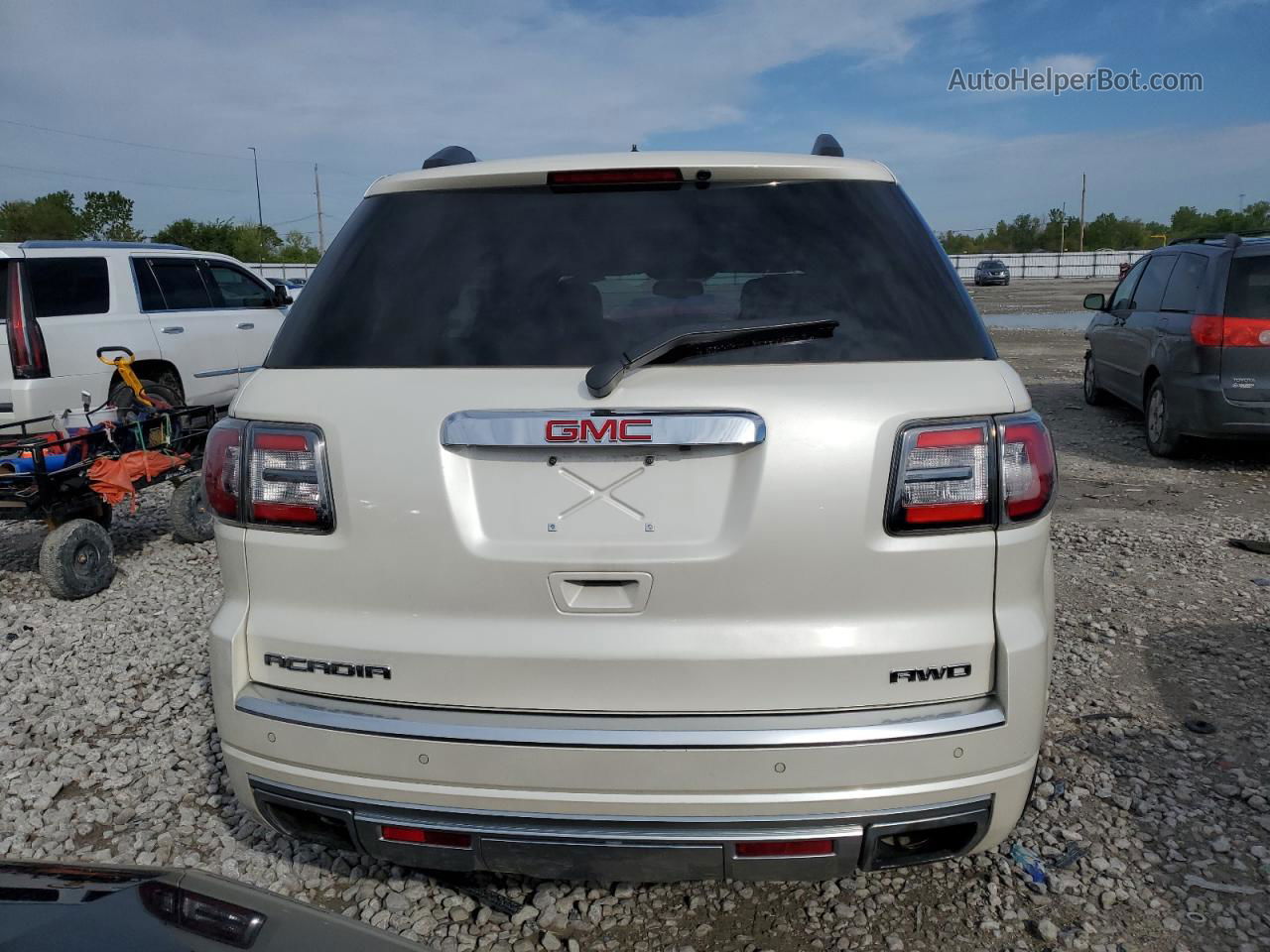 2013 Gmc Acadia Denali White vin: 1GKKVTKD6DJ157483