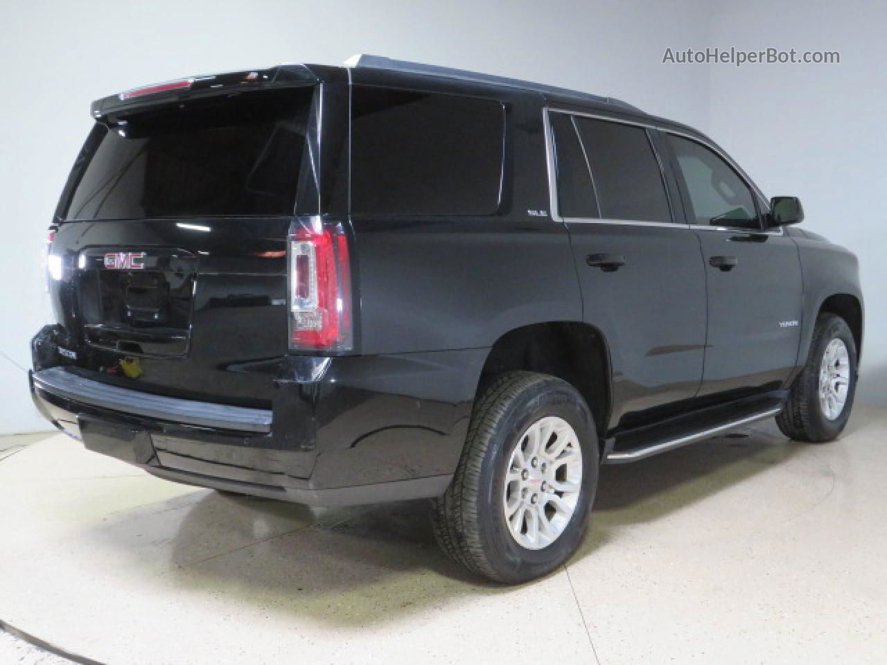 2017 Gmc Yukon Sle Black vin: 1GKS1AKC4HR238867