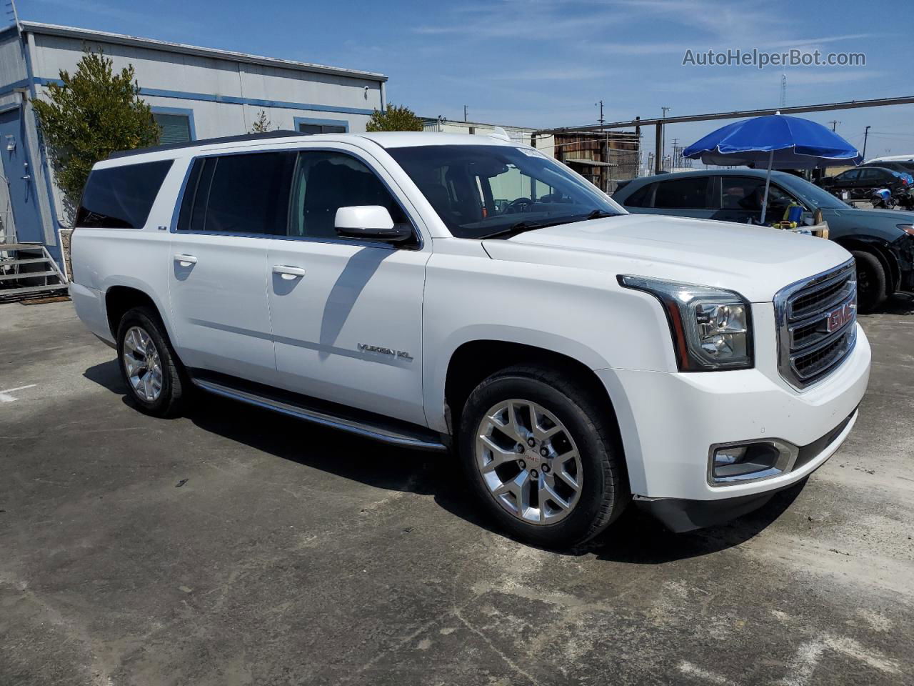 2017 Gmc Yukon Xl C1500 Sle White vin: 1GKS1FKC4HR165707